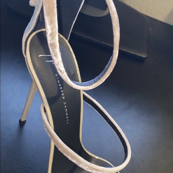 NWT Giuseppe Zanotti Harmony Sandal heels - Picture 3 of 8